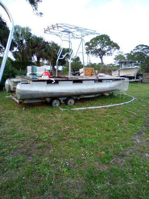 Pontoon And Miscellaneous Boat Parts