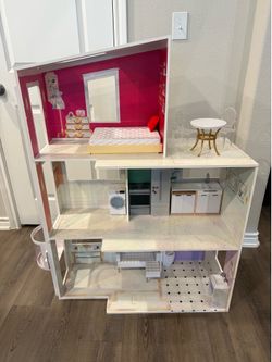 Rainbow High Dollhouse