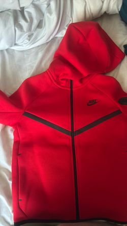 Brand new Nike  tech size medium in kids never worn