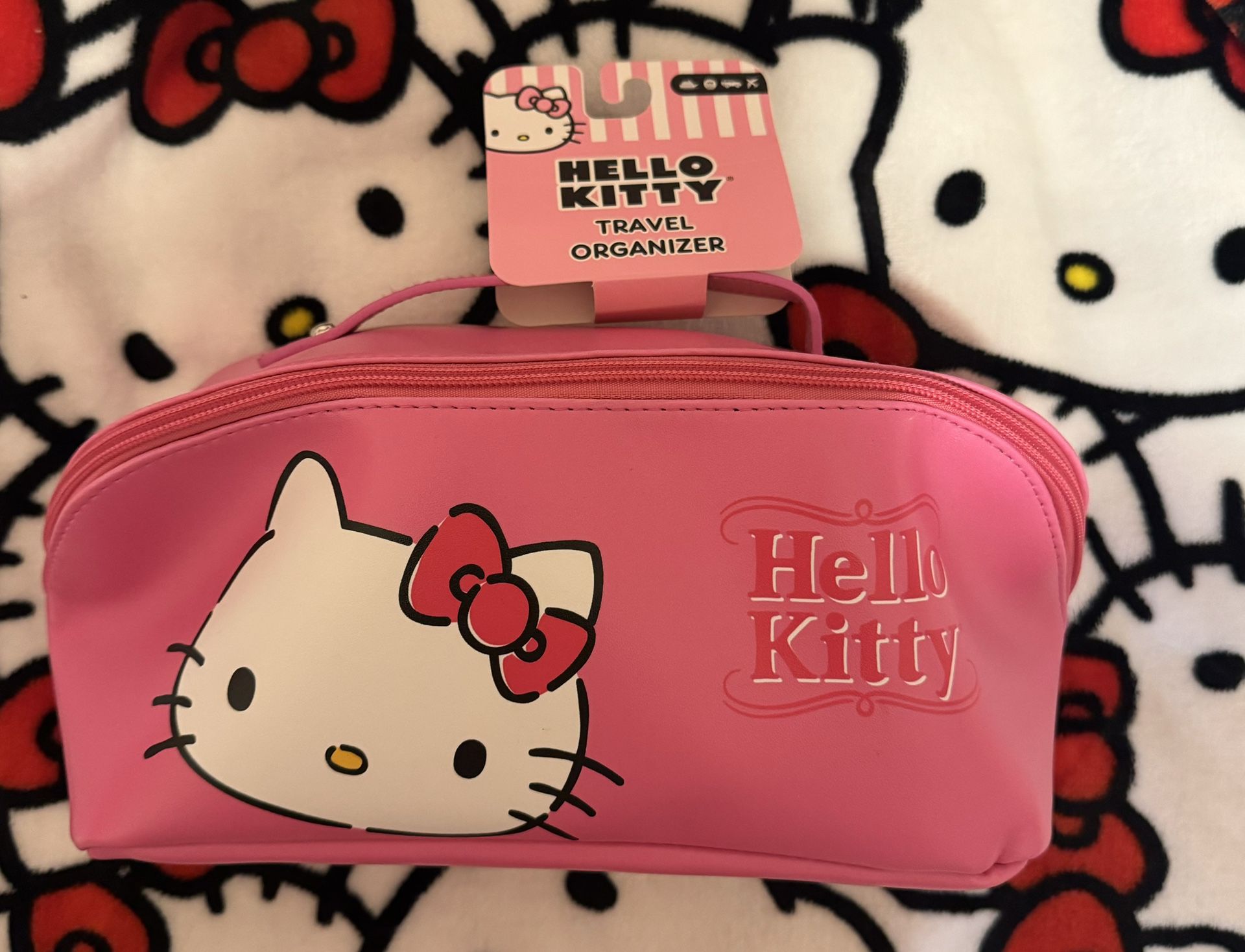 Hello Kitty Travel Organizer 