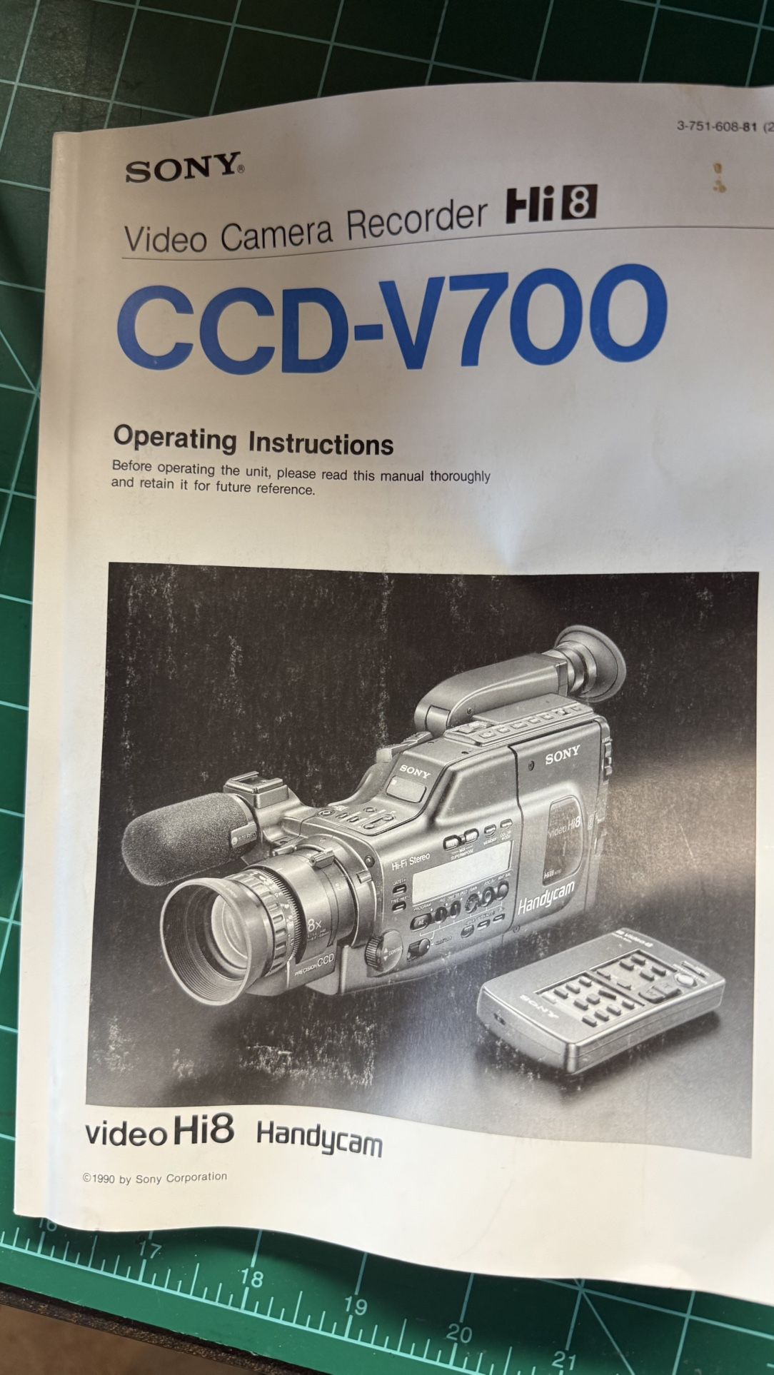 SONY Handycam　CCD-V700 video Hi8 m25209644735_1.jpg