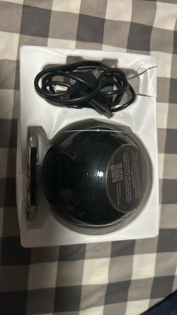 Venus 3 In 1 Mag Safe Charger Stand, Magnetic Wireless Charging Station 50$ Or Best Offer