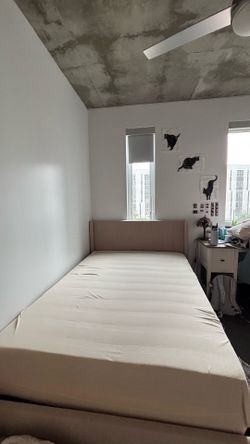 Full size mattress