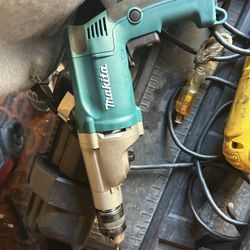 Makita HP2050 3/4" Hammer Drill