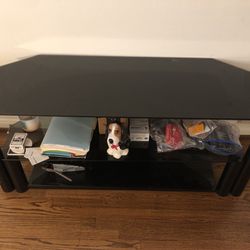  Tv Stand Up To 60 (like new)