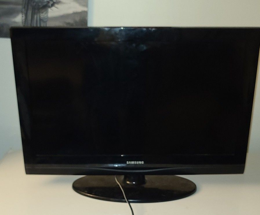 Samsung 32 Inch TV 