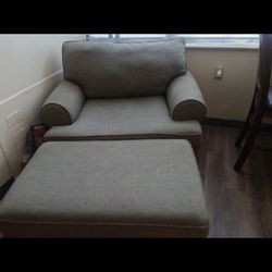 Over Size Chair With Large Ottoman Foot Rest 