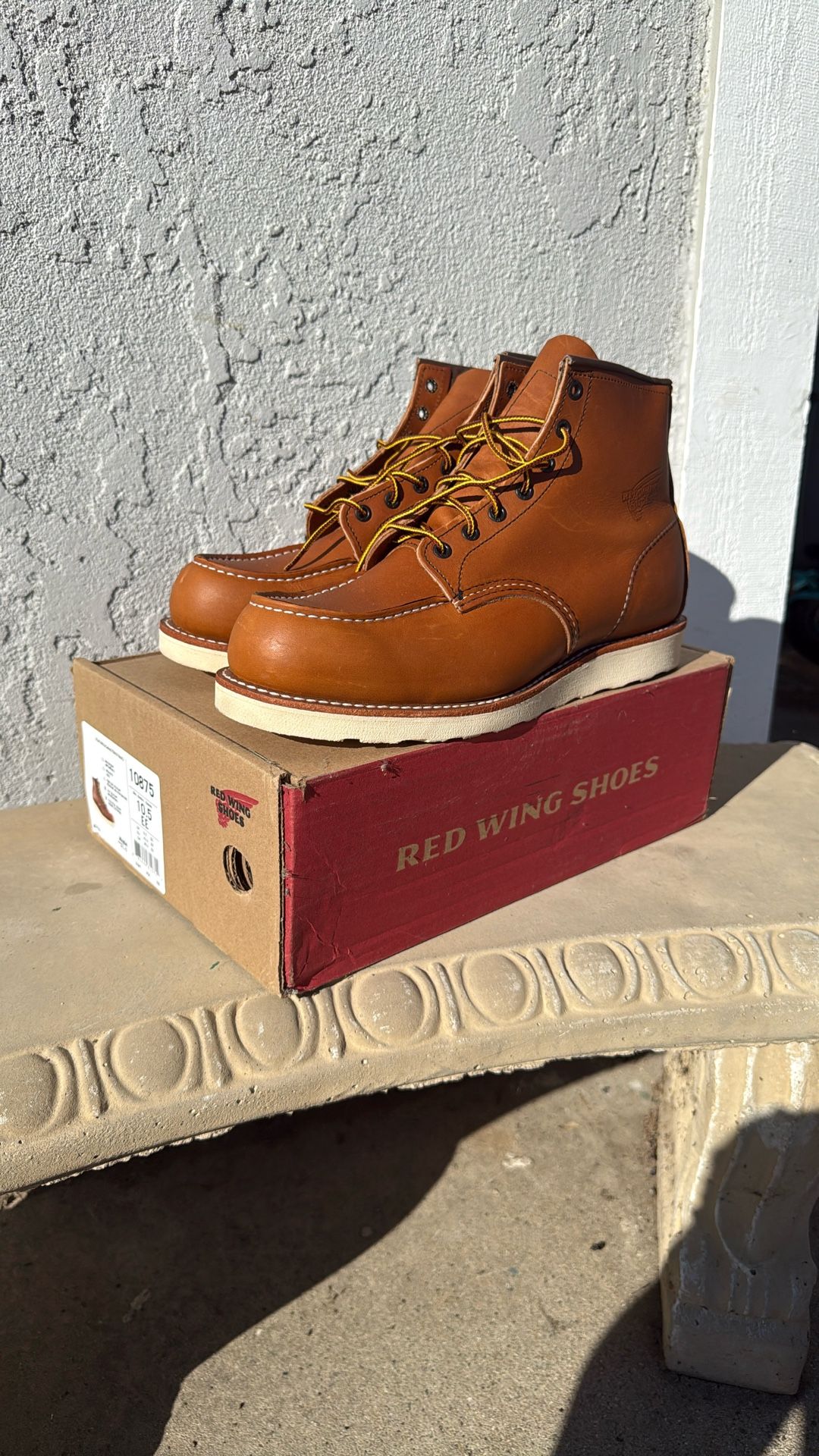 Brand New Red Wing Boots  Size 10.5 Soft Toe 