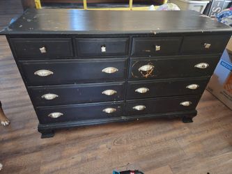 Dresser
