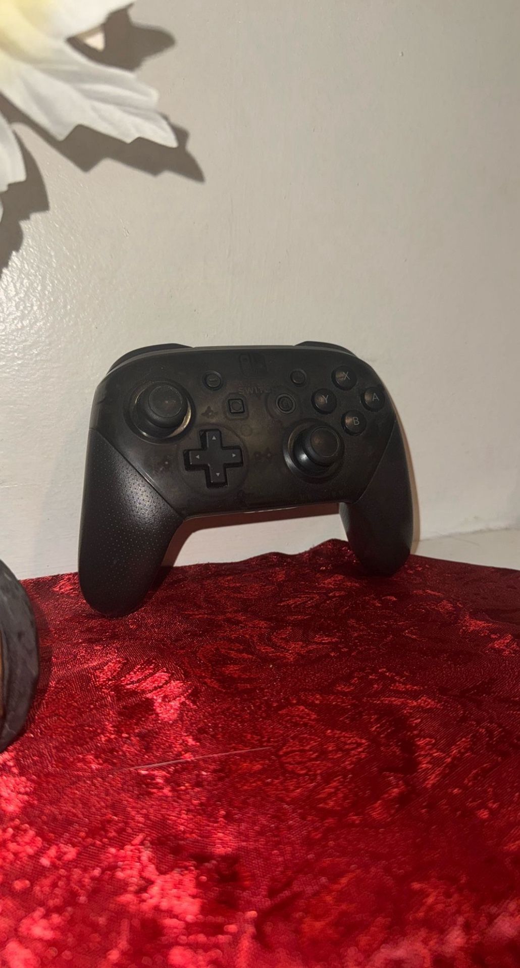 Nintendo Switch Pro Controller – Official Nintendo Black (Excellent Condition)