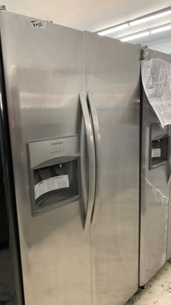 NEW!! Frigidaire Side By Side Fridge Stainless Steel!