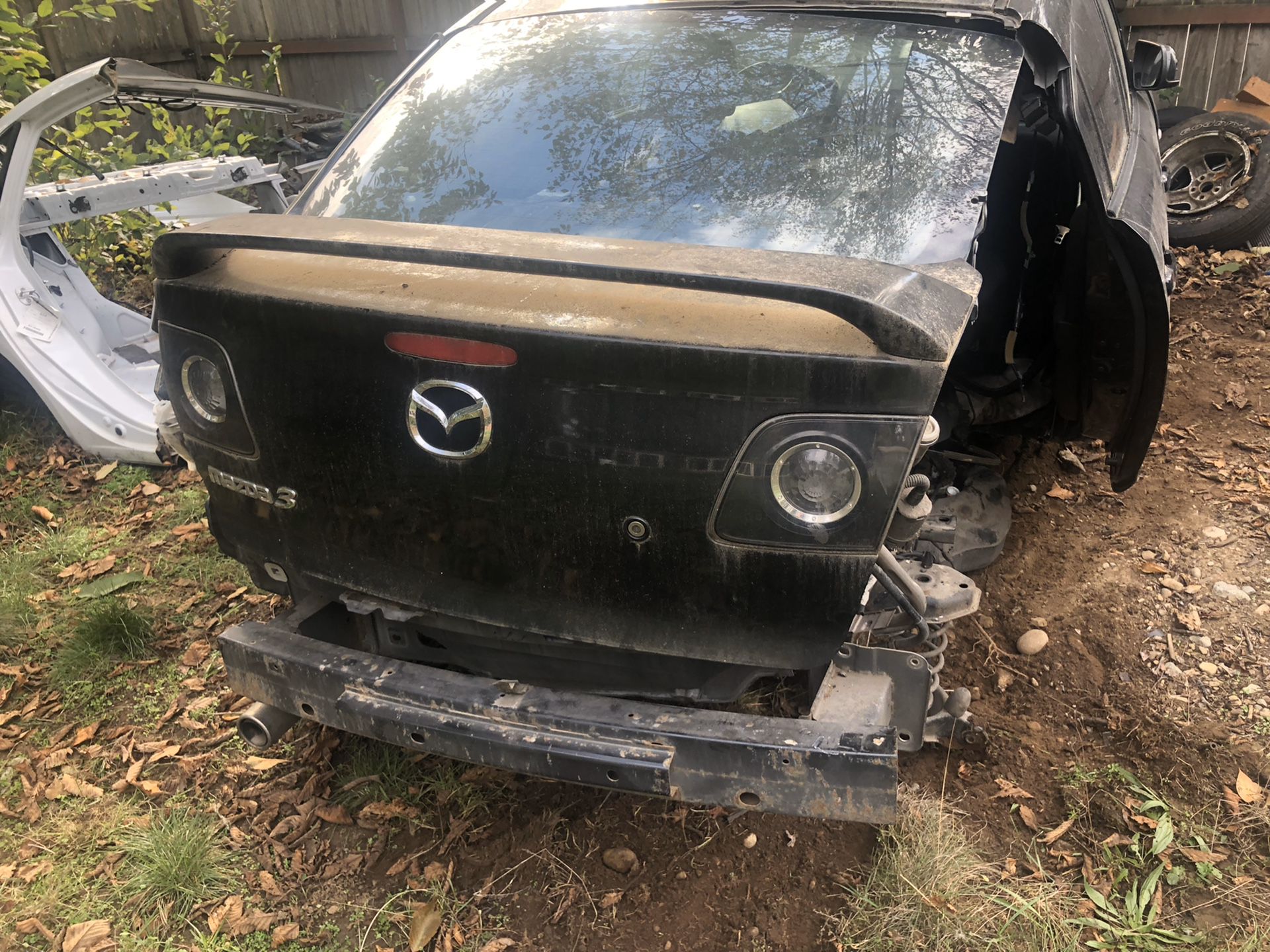 2006 Mazda 3 parting out