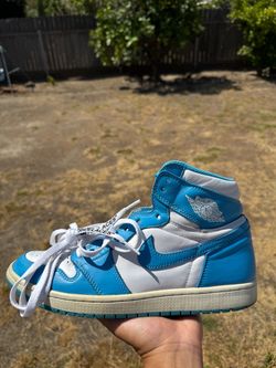 Jordan 1 Retro High OG "UNC"