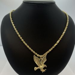 New Gold Chain With Eagle Pendant