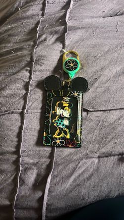 Minnie Mouse Badge Holder