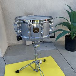 Gretsch  6.5x14 snare, 20 individual lug hsgs. Collectors Item:  New Evans: Power Dot Head -Practice Pad Incl.  5% off posted price thru Sunday 2pm