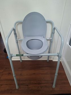 Commode - Portable Toilet