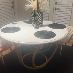 Dining Table And Chairs 