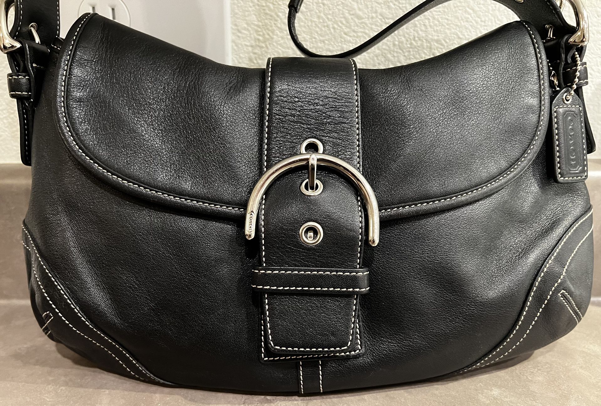 Coach Soho LARGE 9248 Y2K Vintage Black Leather Hobo Shoulder Bag Buckle Flap Dividers Pockets