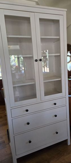 Ikea White Glass Door Cabinet with Drawers