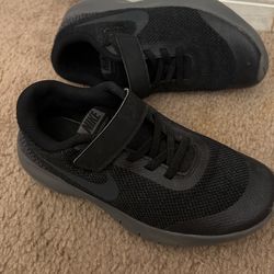 👟 Black Nike Shoes 👟 