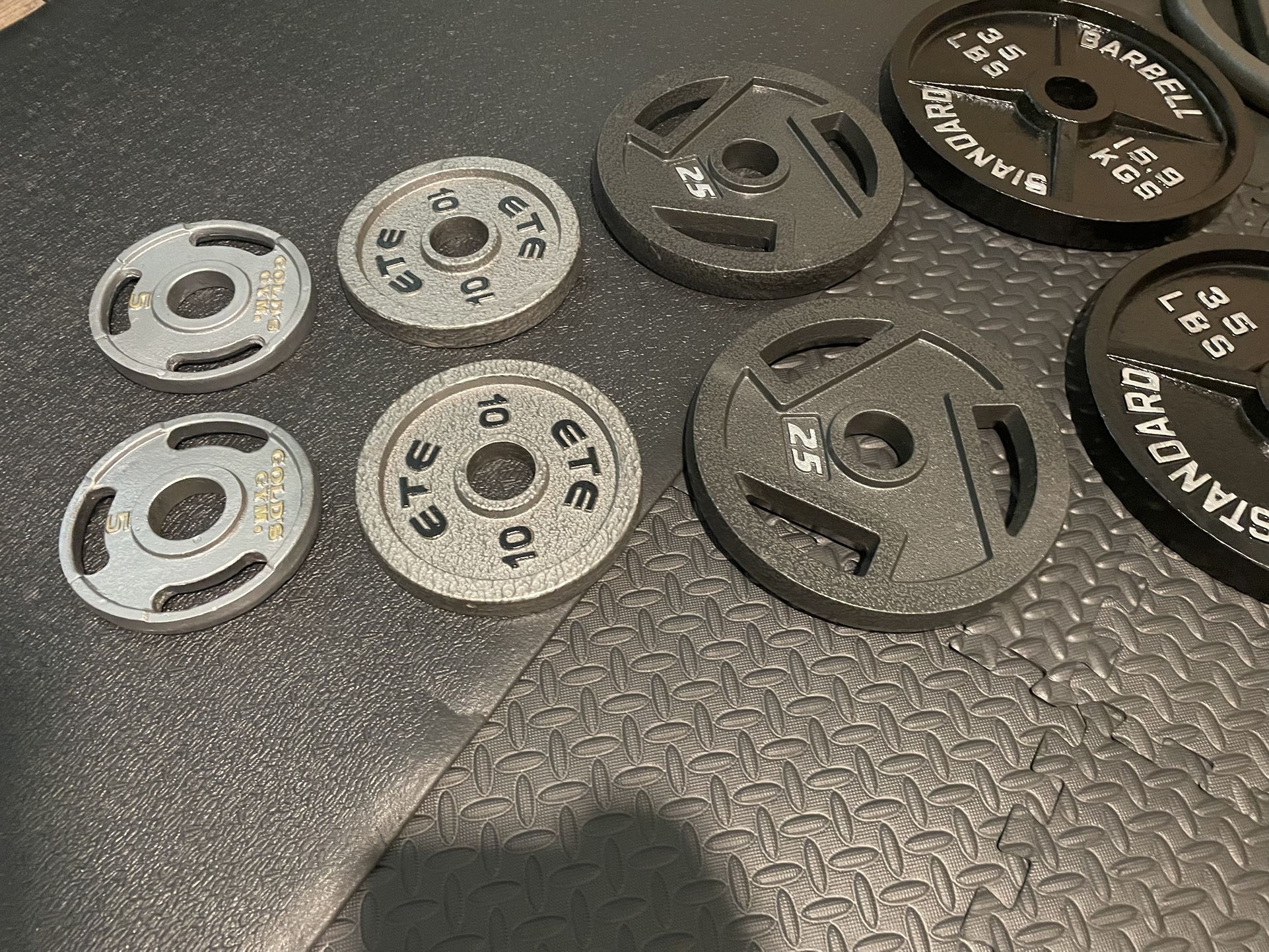 BRAND NEW Olympic Weights Plates Set. Total weight 240#