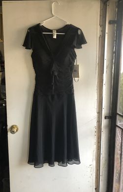 Sangria Black Dress