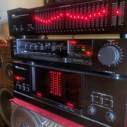 Amazing set up Yamaha M 60 amplifier CX 800 preamplifier E 70 equalizer