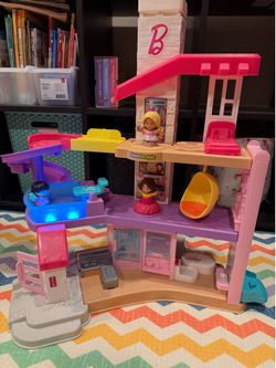 Little people Barbie playhouse