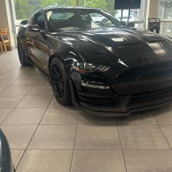 2022 Ford Mustang