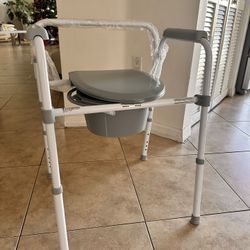 Commode Chair