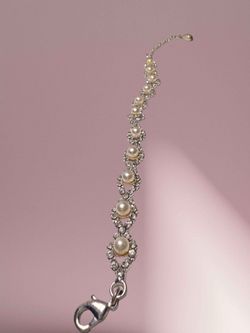 COSTUME JEWELRY (3 PIECES)