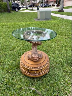 Exotic fish table