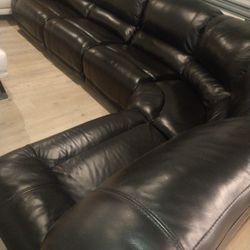 SECTIONAL GENUINE LEATHER RECLINER ELECTRIC BLACK COLOR.. DELIVERY SERVICE AVAILABLE✅🚚💥 