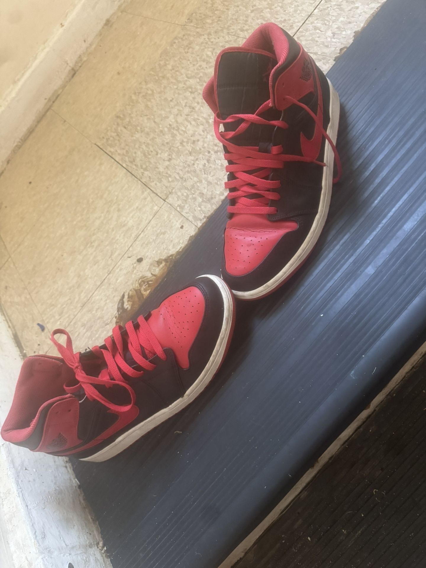 Jordan’s 1s Size 11