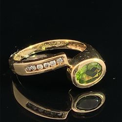 Real 14 Kt Gold Peridot And Diamond Ring. Brand New!