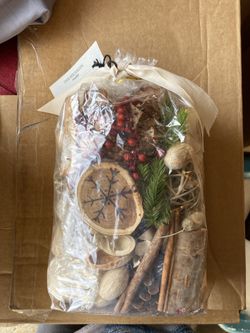 Holiday Potpourri New in Bag