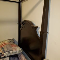 Solid Twin Bed Fram, And Endstand