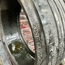 195/35 R18
