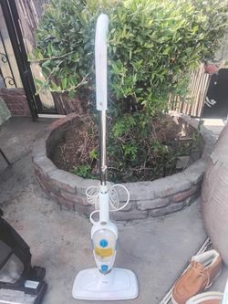 Carpet floor steamer