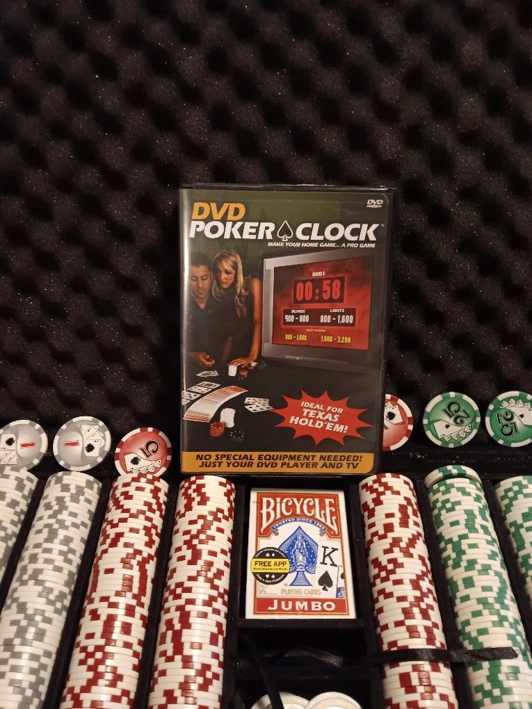 Poker Chips & Table Plus