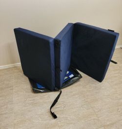NEW TRIFOLD MAT 3" THICK