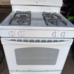 GE Gas Stove