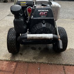 SIMPSON PRESSURE WASHER  - HONDA MOTOR
