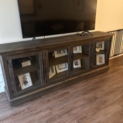 Tv stand