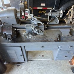 Logan 10” Metal Lathe Model 825 Good Working Condition 