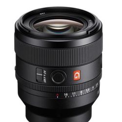 Sony FE 50mm f/1.4 GM lens