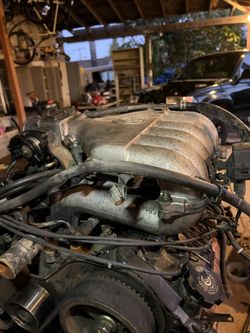 TOYOTA 5VZ-FE Motor