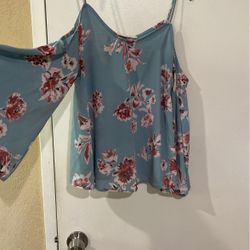 Women’s Floral Top
