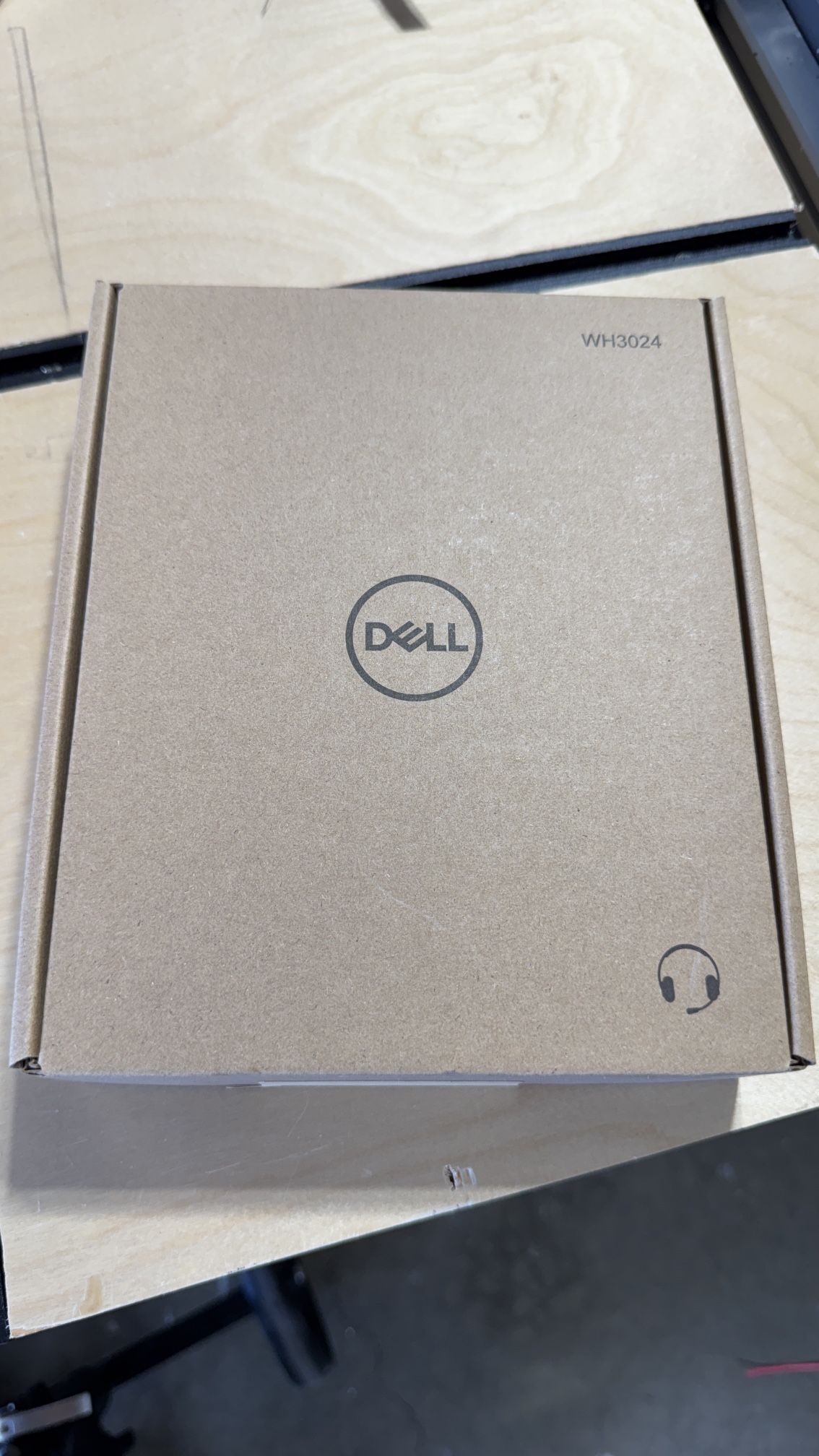 Dell WH3024-DWW Wired USB Headset TEAMS Certified USB-C Over-Head Stereo Zoom